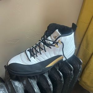 Air Jordan 12 Royalty Taxi